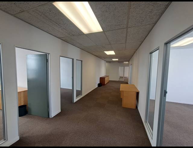 419M² OFFICE TO LET IN CRAIGHALL